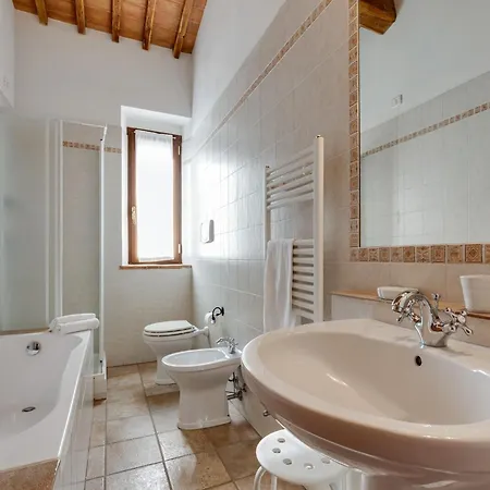 360 Degree View Over The Tuscan Hills